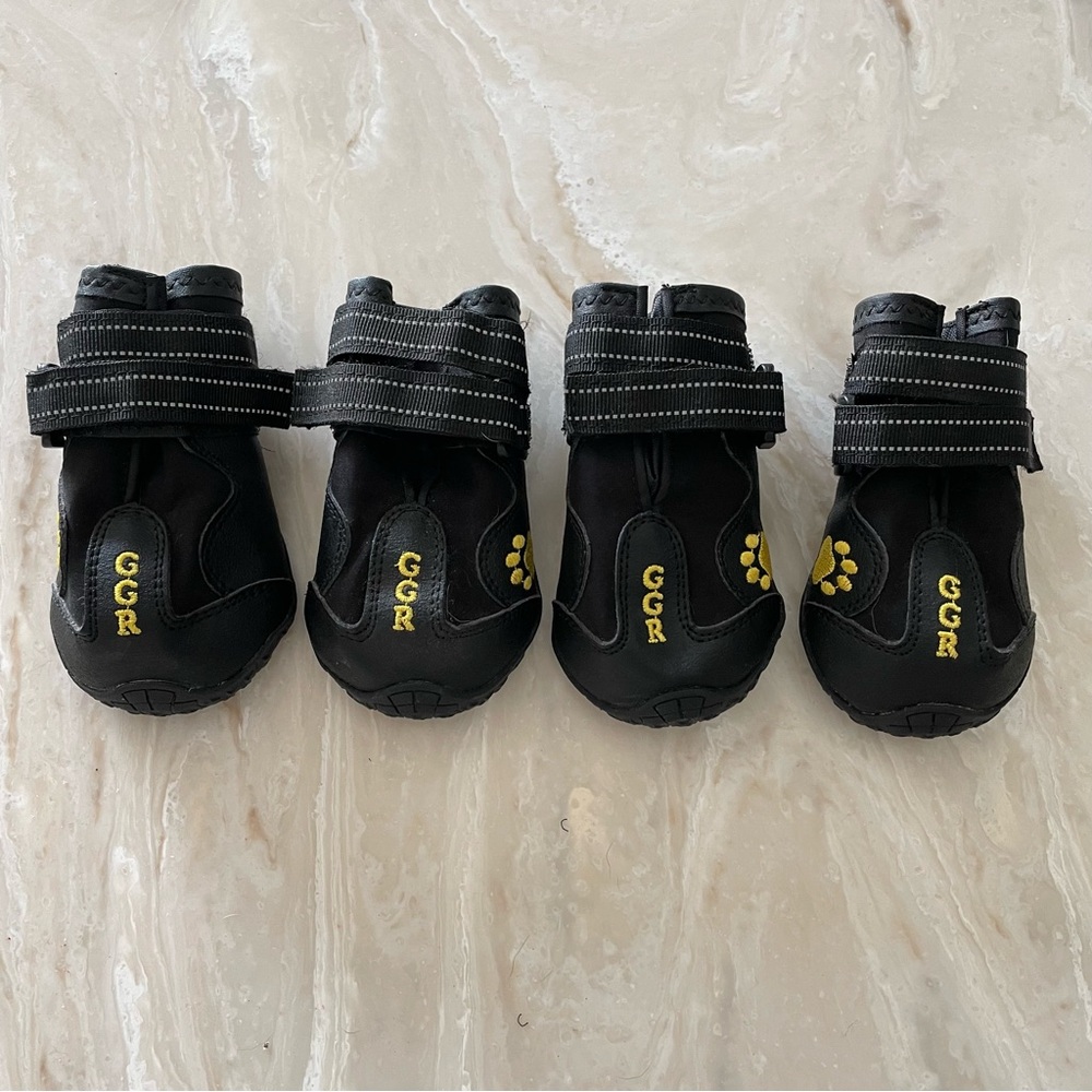 GGR Dog Boots Shoes 5 Black Yellow Embroidery Hook Loop Straps